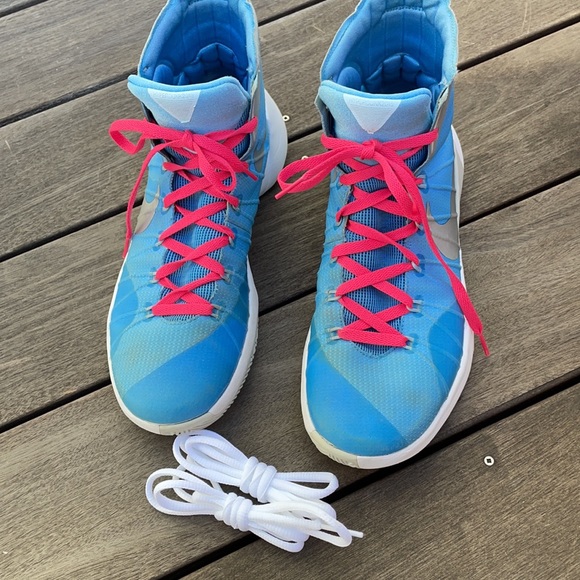 Nike Other - Nike HyperDunk Size 9 - New white laces included